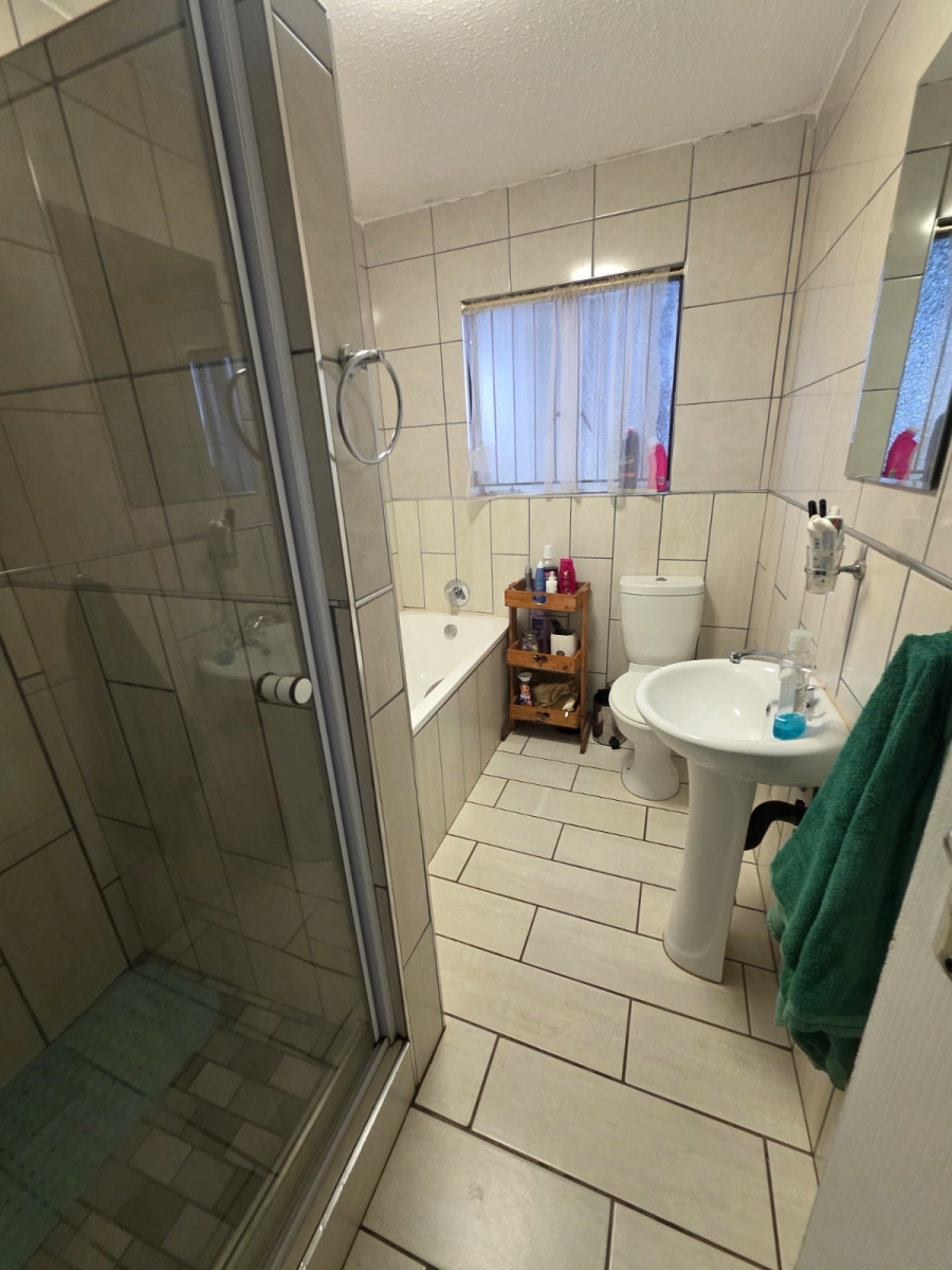 3 Bedroom Property for Sale in Vaalpark Free State